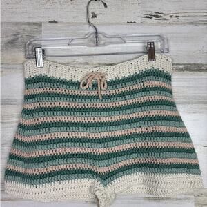 Custom made womens crochet shorts green white boho yarn pull on boho